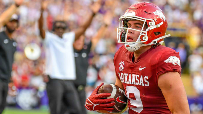 Arkansas freshman tight end Luke Hasz breaks free against the LSU Tigers for a touchdown in Baton Rouge.